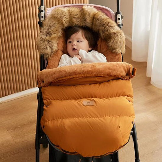 chanceliere-sac-de-couchage-poussette-bebe-chaleureux-cute-confort-saison-fraiche-must-have-balade-sorties-avec-bébé-joie-de-bébé-parents-on-the-go
