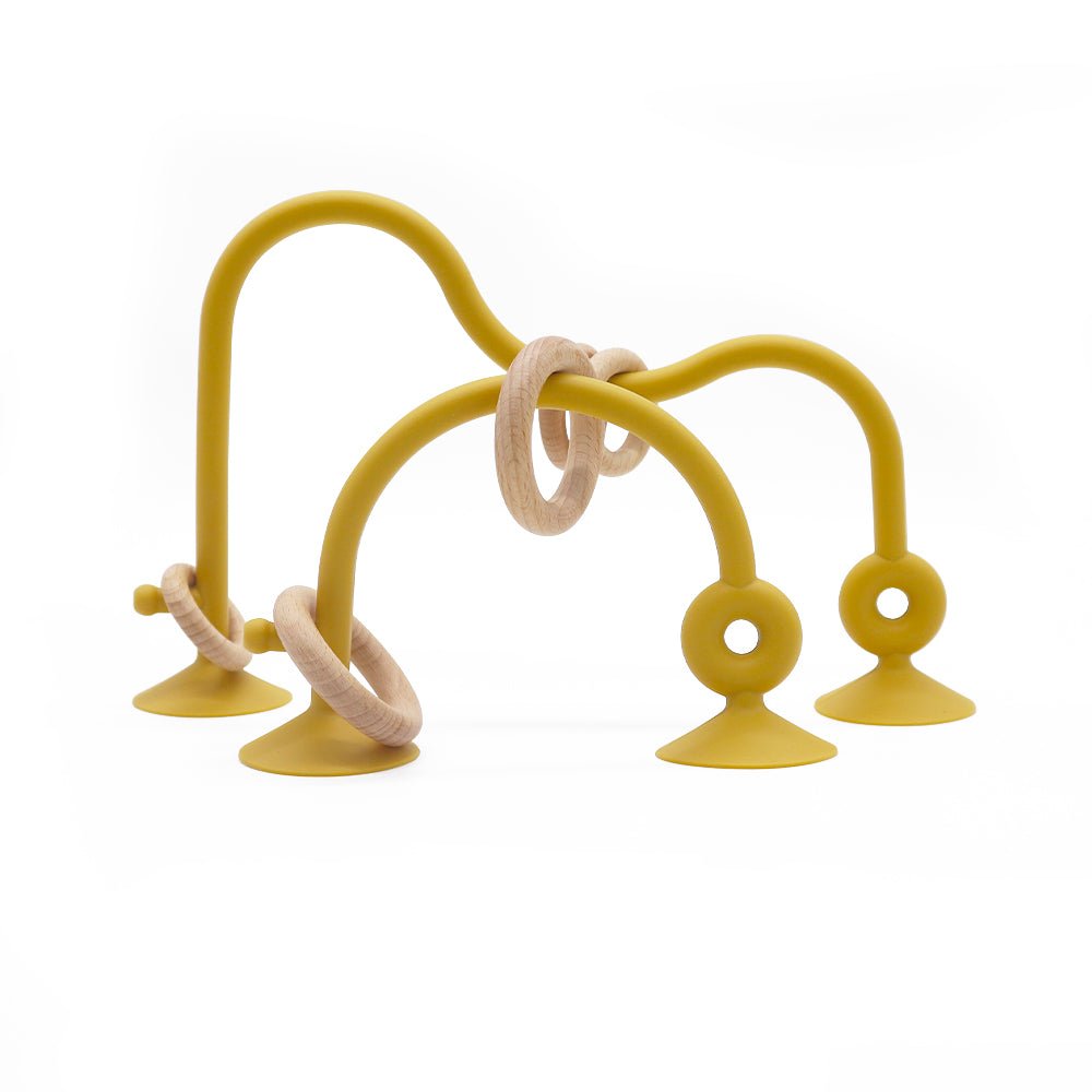 jouet-spirale-jaune-bebe-eveil-cadeau-parent-apprentissage-bébé