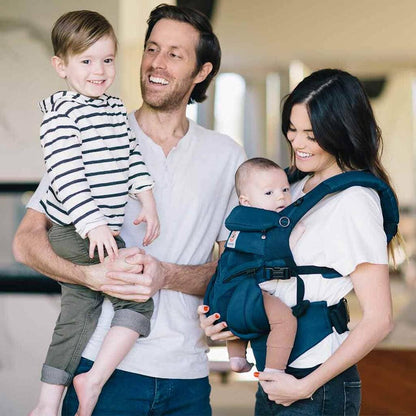 porte-bebe-vie-simplifié-avec-le-lifebabybag-joie-de-bébé-profitez-des-moments-en-famille