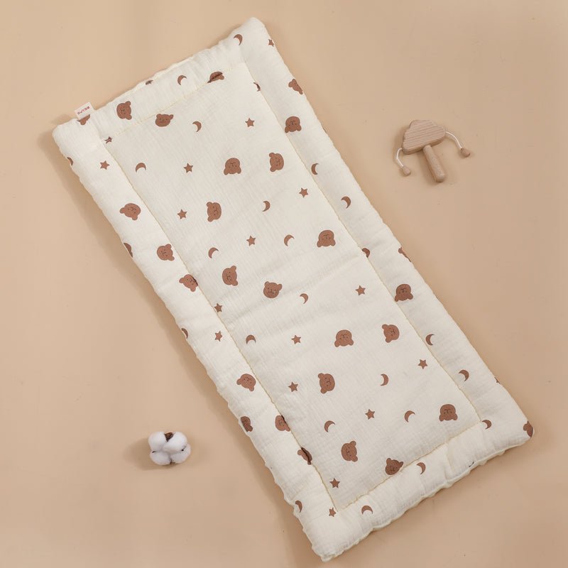 matelas-a-langer-poussette-chaise-haute-transat-deplacement-avec-bebe-parent-actif-joie-de-bébé