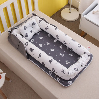 matelas-a-langer-lit-portable-bébé-alphabet-design-confort-bébé