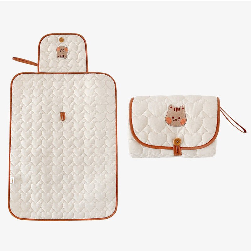 matelas-a-langer-ecureuil-motif-animal-accessoire-change-couche-bebe-joie-de-bébé