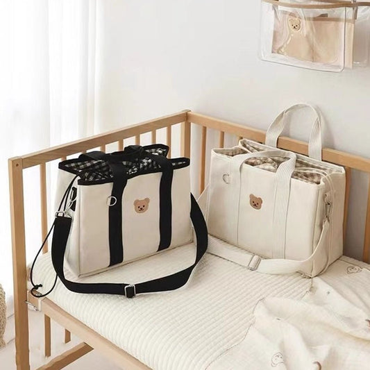 sac-a-langer-bebe-sac-a-langer-blanc-noir-ourson-espace-genereuse-pratique-chaleureux-voyage-parc-festival-bebe-nourrisson